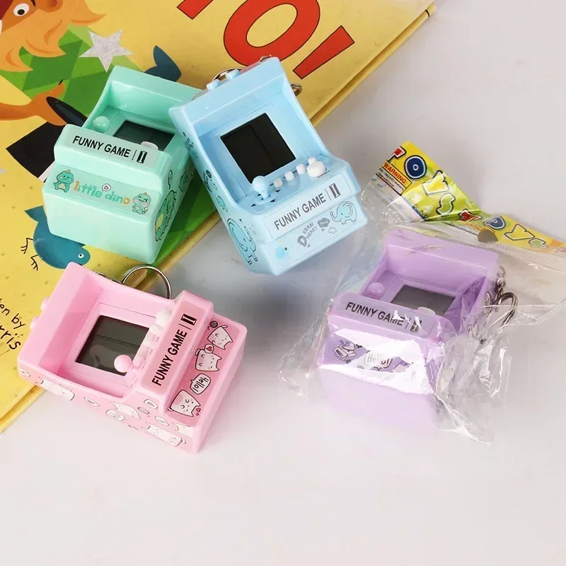 Portable Mini Pocket Keychain  - đánh giá và giá Retro Gaming Keychain